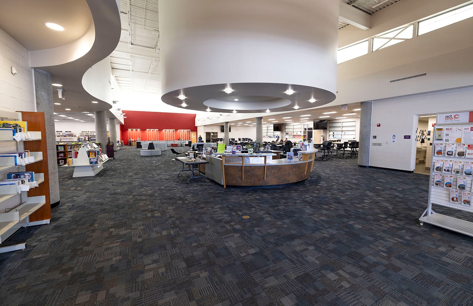 Photo of North Valley Library from the entrance